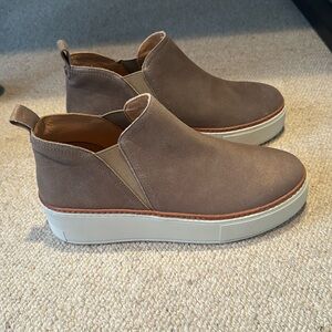 J/Slides NYC Mika Bronze Brush Suede Sneaker Size 8.5